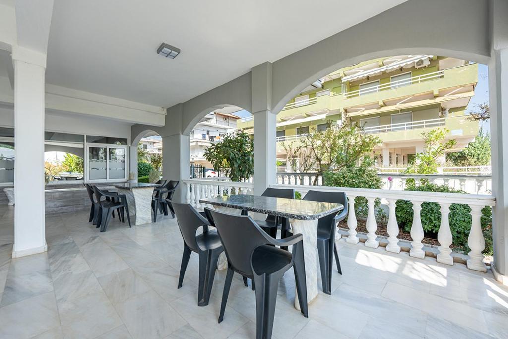 Dionisos Apartments Paralia Dionysiou Buitenkant foto